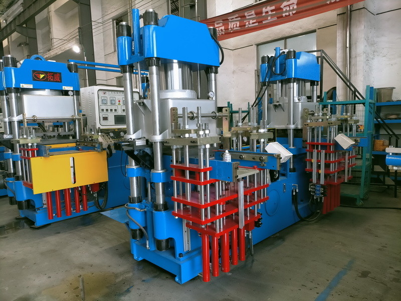 Compression hydraulique de silicone de Valcanizing de machine en caoutchouc automatique de presse à compression