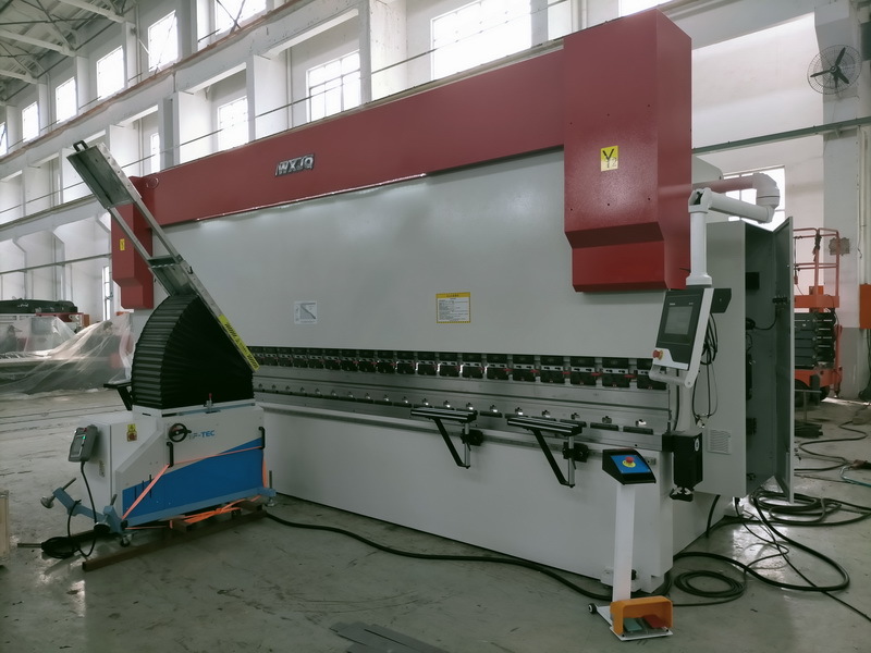 Derniers blogs de l'entreprise sur Tableau de sélection des freins à presse hydraulique CNC (guide de comparaison des modèles)