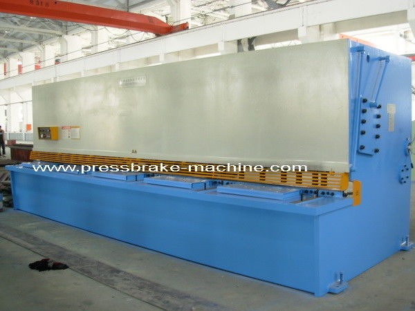 Machine à cisaillement hydraulique CNC contrôle automatique faible bruit