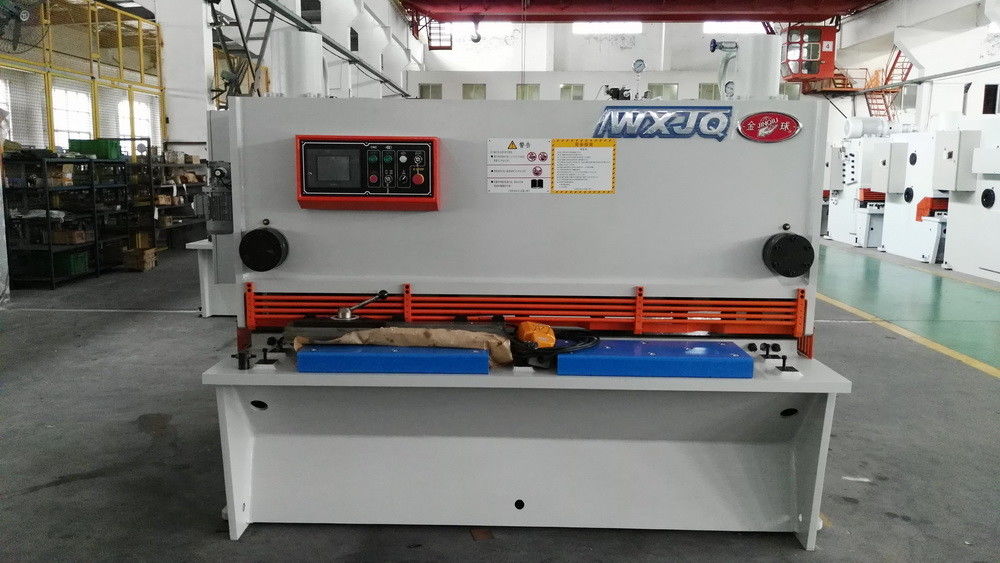 Machine à cisailler automatique à tôle avec commande automatique de coupe