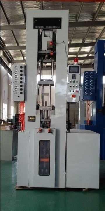 CNC 60T Poudre céramique complète automatique Compaction de la presse en poudre métallique Forgeage