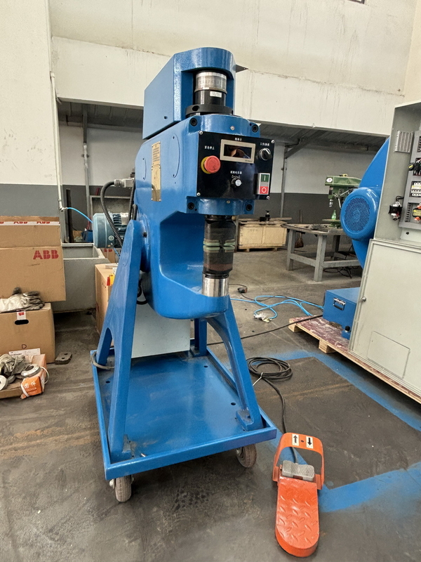 Kraftfomer électrique 350 Machine de formage de feuilles Puissance de marteau Rétrécisseur étendue