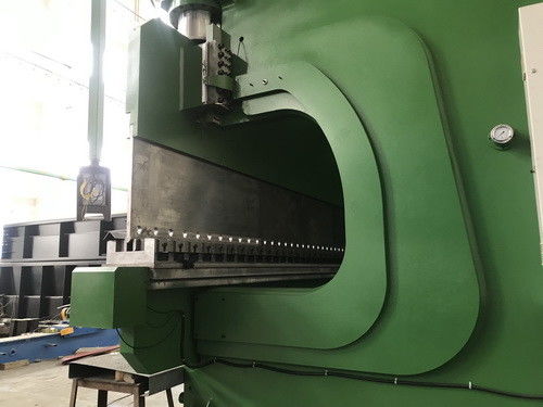 Type hydraulique 350 mm Traction CNC Tandem Press Brake 16m Longueur produits de flexion