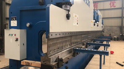 Frénésie automatique CNC Tandem 3000 tonnes Longueur de table 12000mm Plier 20mm