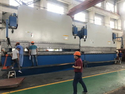 Frénésie automatique CNC Tandem 3000 tonnes Longueur de table 12000mm Plier 20mm