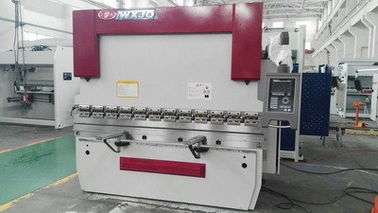 Traitement des freins par presses hydrauliques à commande numérique
